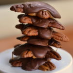 Chocolate-Pecan-Caramel-Turtles-12
